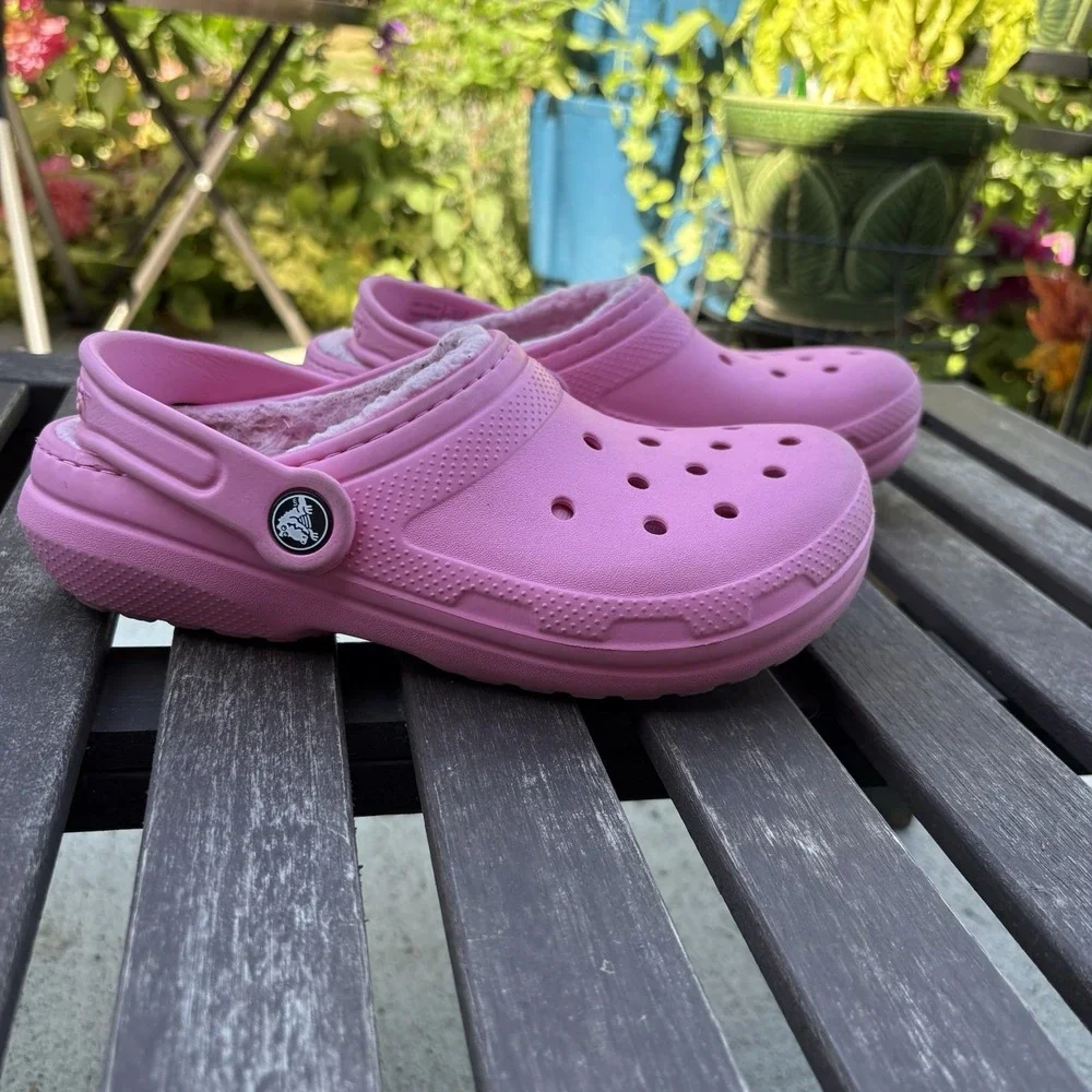 Crocs Kids J3 Pink Classic Fuzz Lined Clogs Cozicore Faux Fur